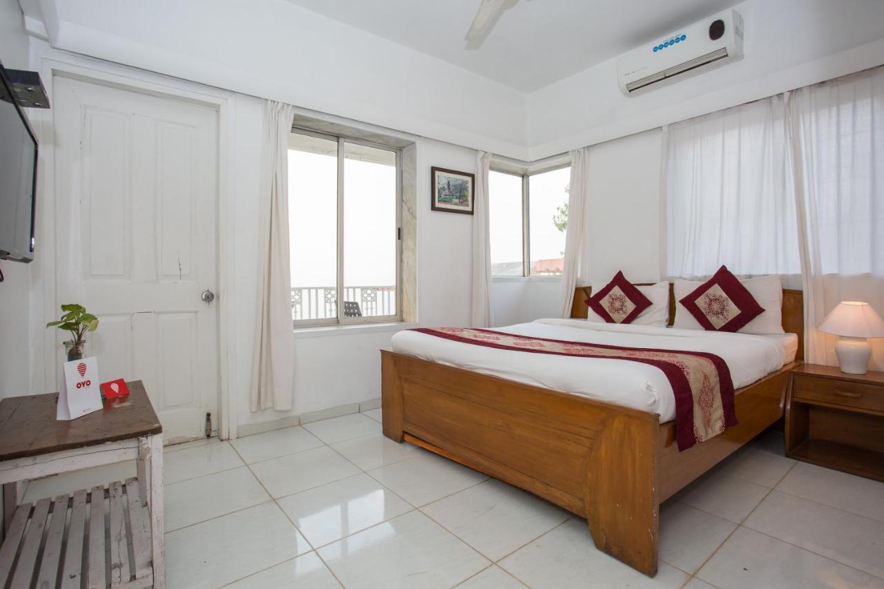 Oyo Flagship Hotel Silver Nest Panchgani Exteriör bild